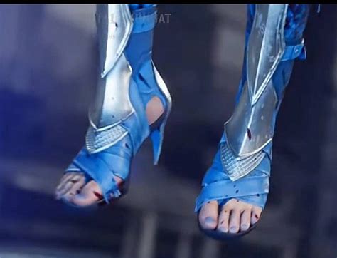 kitana feet